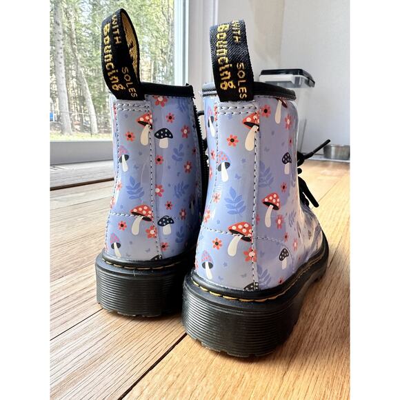 Mushroom Dr Marten - Picture 2 of 4